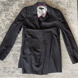 Ann Taylor Suit Set. Charcoal Gray. Size 2.